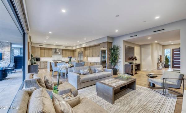 Paradise Valley, AZ 85253,5553 E STELLA Lane