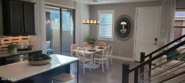 Phoenix, AZ 85043,5750 W RAYMOND Street