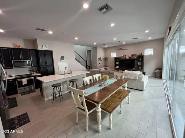 Gilbert, AZ 85295,1557 E MEGAN Street