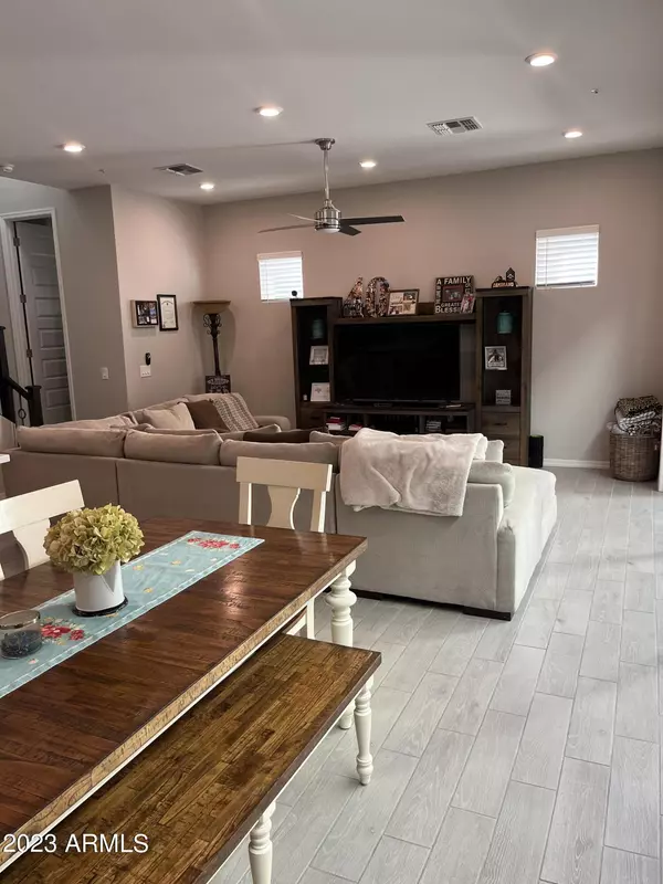 Gilbert, AZ 85295,1557 E MEGAN Street