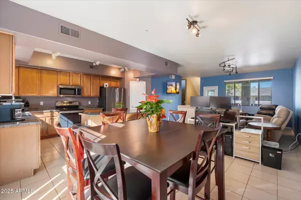 Phoenix, AZ 85053,3250 W GREENWAY Road #151