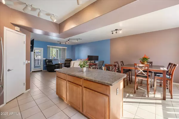 Phoenix, AZ 85053,3250 W GREENWAY Road #151