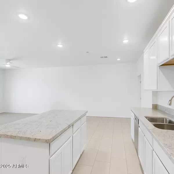 Flagstaff, AZ 86001,207 S BEAVER Street #202