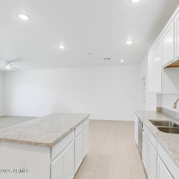 Flagstaff, AZ 86001,207 S BEAVER Street #202