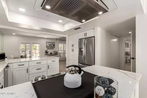 Sun Lakes, AZ 85248,26414 S LAKEMONT Drive