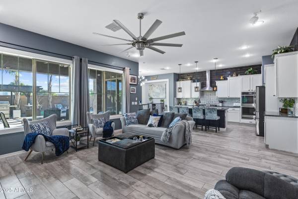 Chandler, AZ 85249,1895 E CRESCENT Way