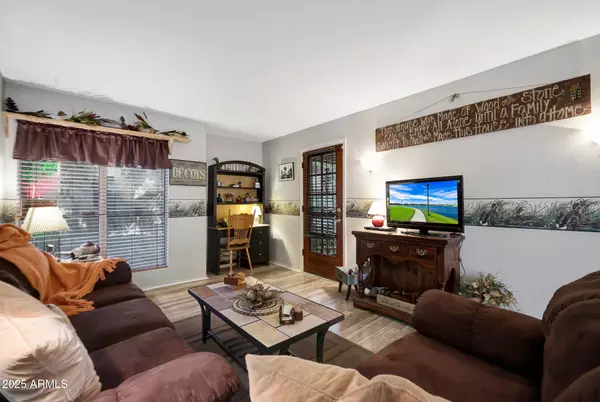 Phoenix, AZ 85051,3131 W COCHISE Drive #127