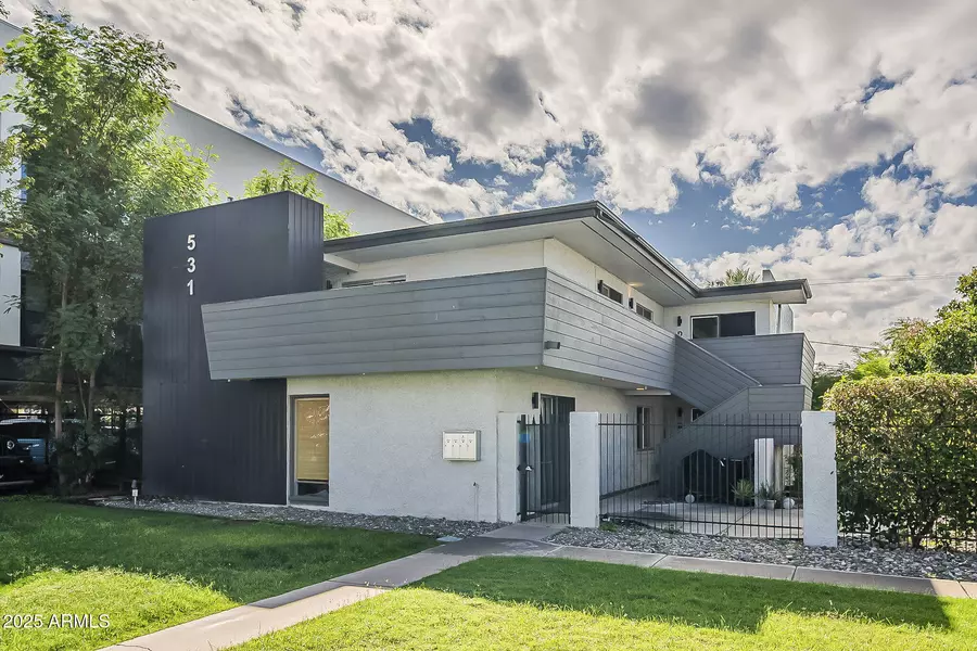 531 E ROANOKE Avenue #D, Phoenix, AZ 85004