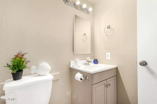 Phoenix, AZ 85017,2645 W ELM Street