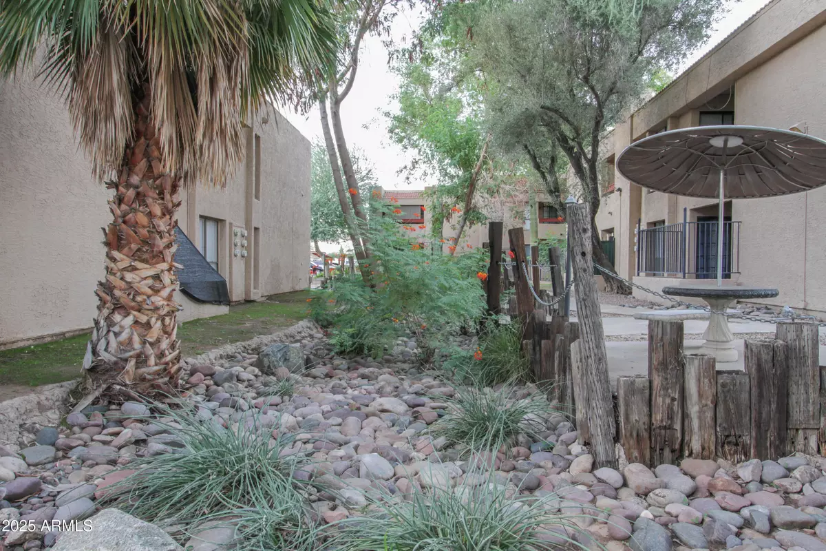 Phoenix, AZ 85051,3119 W COCHISE Drive #109