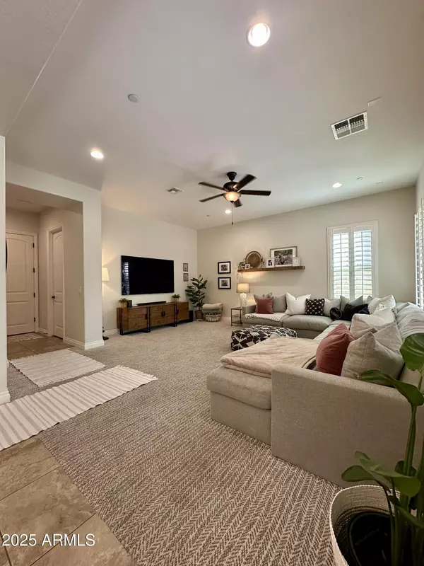 Gilbert, AZ 85297,3101 E MAPLEWOOD Court