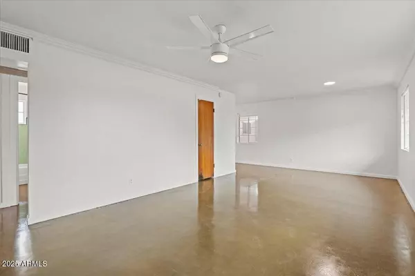 Phoenix, AZ 85015,2408 W Weldon Avenue