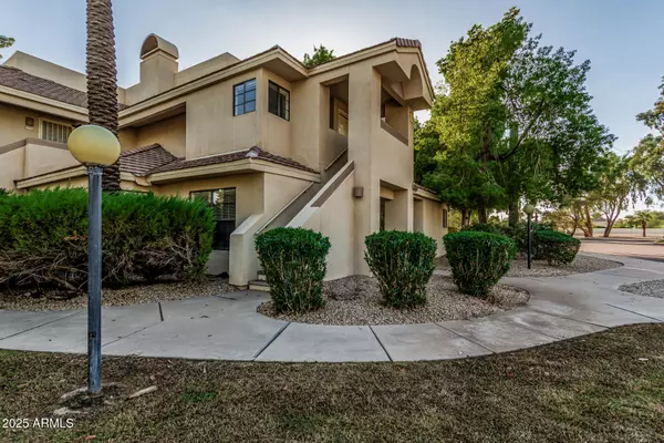 Paradise Valley, AZ 85253,6885 E COCHISE Road #201