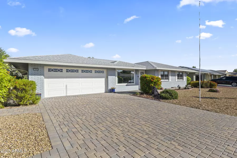 10902 W BROOKSIDE Drive, Sun City, AZ 85351