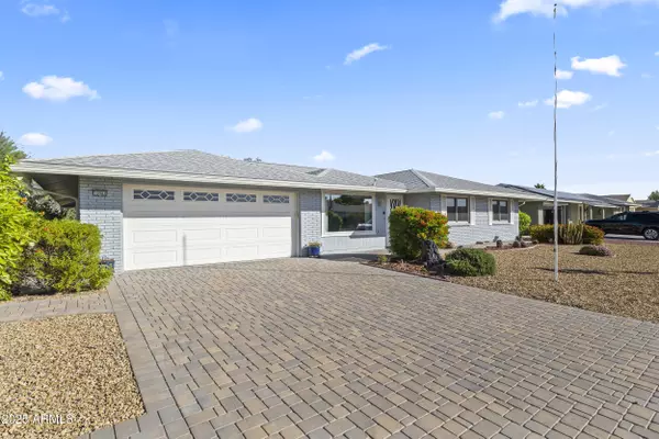 10902 W BROOKSIDE Drive, Sun City, AZ 85351