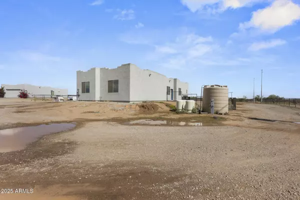 Wittmann, AZ 85361,32011 N 225TH Drive