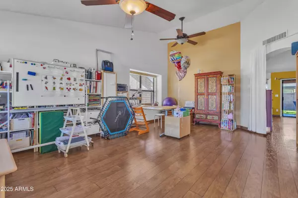 Gilbert, AZ 85233,643 W DEVON Court