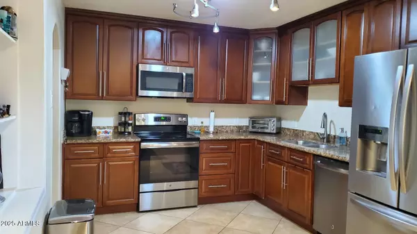 Phoenix, AZ 85051,7017 N 33rd Avenue
