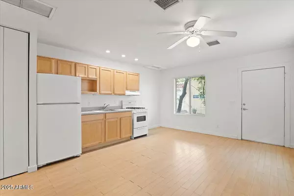 Phoenix, AZ 85006,809 E Garfield Street #3