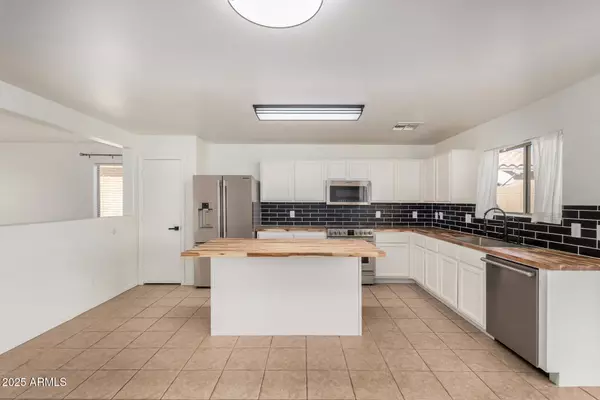 Buckeye, AZ 85326,7287 S SUNRISE Way