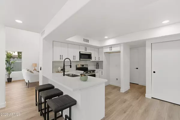 Phoenix, AZ 85022,1203 E MURIEL Drive