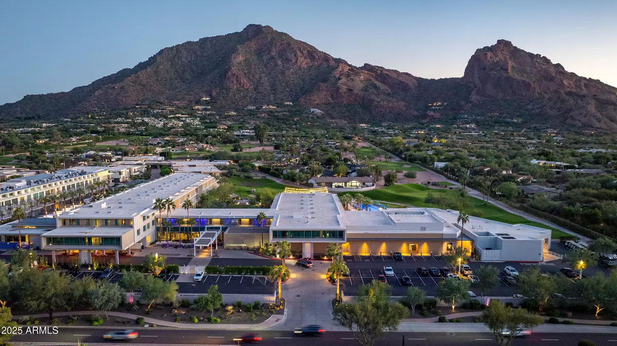 Paradise Valley, AZ 85253,5455 E LINCOLN Drive #3009