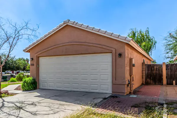 Glendale, AZ 85303,7342 N 70TH Avenue