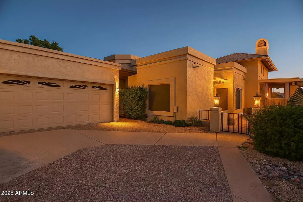 Scottsdale, AZ 85251,8100 E CAMELBACK Road #163