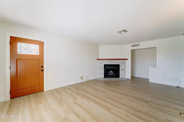 Tempe, AZ 85282,1938 E GREENWAY Drive