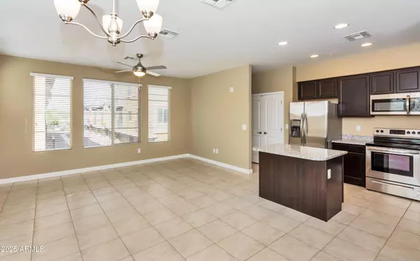 Gilbert, AZ 85233,240 W JUNIPER Avenue #1198