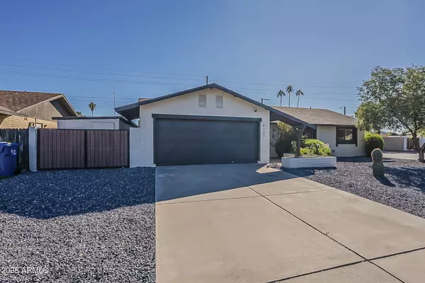 Tempe, AZ 85283,6737 S PALM Drive