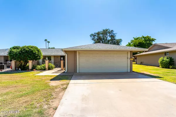 10707 W MISSION Lane, Sun City, AZ 85351