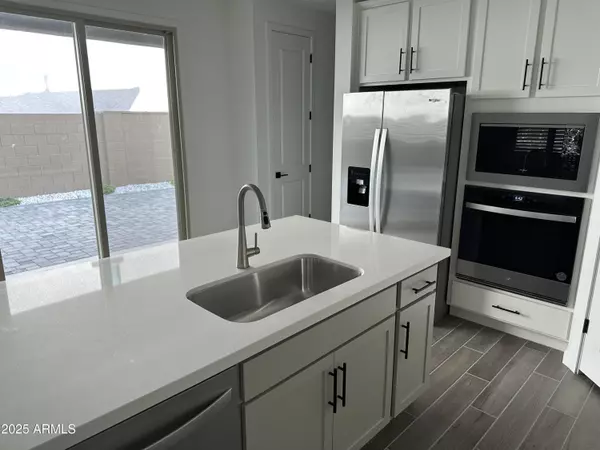 Phoenix, AZ 85085,2219 W PASO Trail