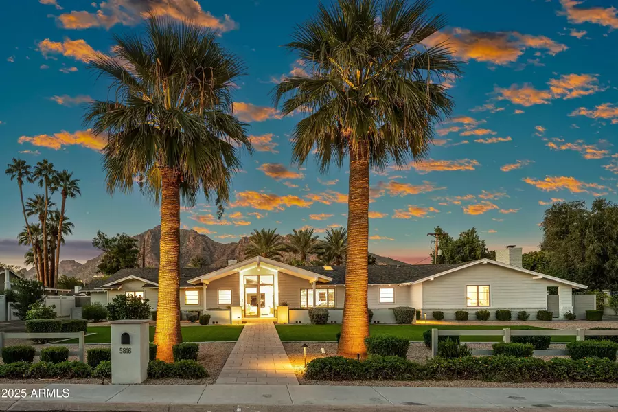 5816 E Calle Del Media --, Phoenix, AZ 85018