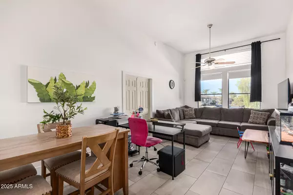 Phoenix, AZ 85054,6900 E PRINCESS Drive #2143