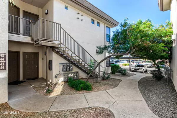 Phoenix, AZ 85054,6900 E PRINCESS Drive #2143