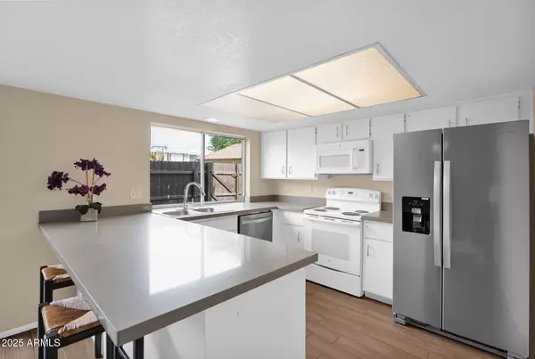 Phoenix, AZ 85023,15201 N 25TH Drive #11