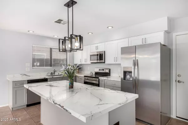 Phoenix, AZ 85027,3021 W PATRICK Lane