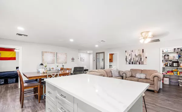 Phoenix, AZ 85042,4727 E FREMONT Street