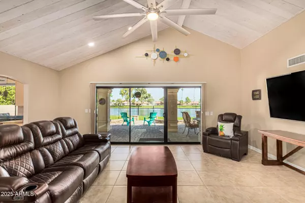Sun Lakes, AZ 85248,26433 S LAKEMONT Drive