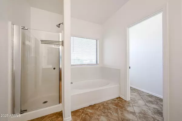 Tolleson, AZ 85353,9406 W ELWOOD Street
