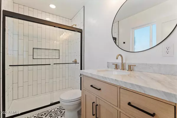 Scottsdale, AZ 85257,8532 E SHERIDAN Street