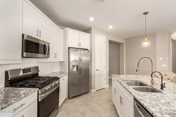 Phoenix, AZ 85041,2826 W MINTON Street