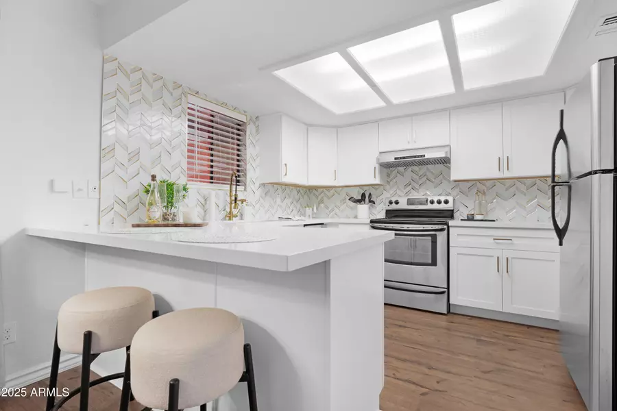 4303 E CACTUS Road #410, Phoenix, AZ 85032