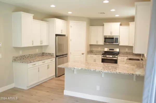 Scottsdale, AZ 85257,7059 E PORTLAND Street