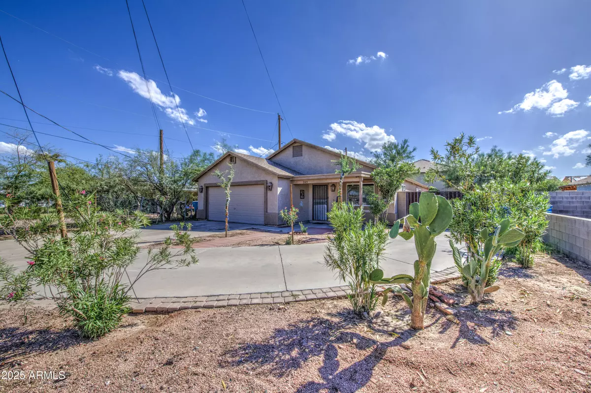 Phoenix, AZ 85041,245 W TAMARISK Street