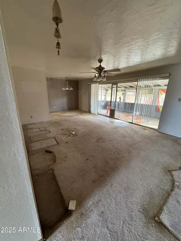 Scottsdale, AZ 85250,8537 E VISTA Drive