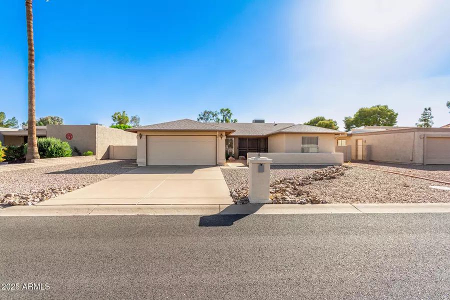 9239 E FAIRWAY Boulevard, Sun Lakes, AZ 85248