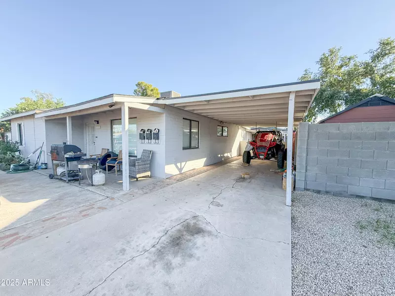 1221 E HIGHLAND Avenue #3, Phoenix, AZ 85014