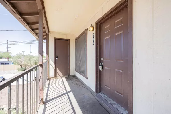 Mesa, AZ 85201,2266 W ELLA Street #206